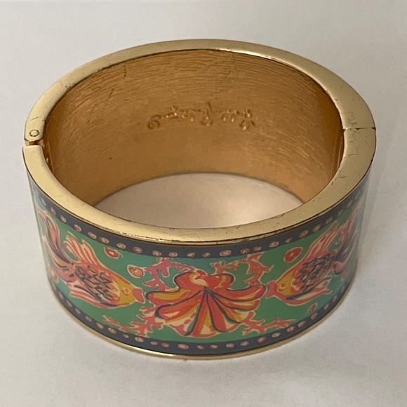 Lilly Pulitzer Wide Enamel Tropical Fish Shell Hinge Cuff Bracelet - Picture 4 of 7